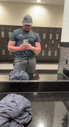 OnlyFans cuenta scottietohottie98 header 2