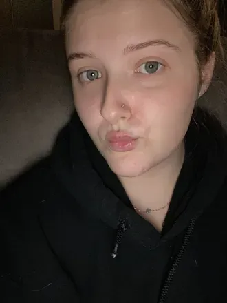OnlyFans cuenta babyy_alyy avatar 1