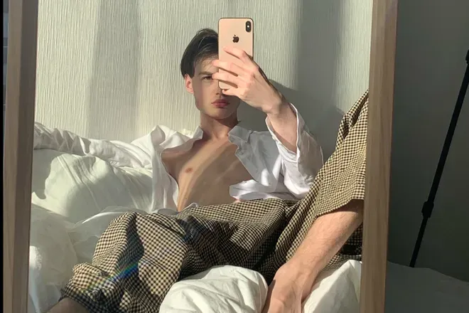 OnlyFans cuenta simonzlkv header 2