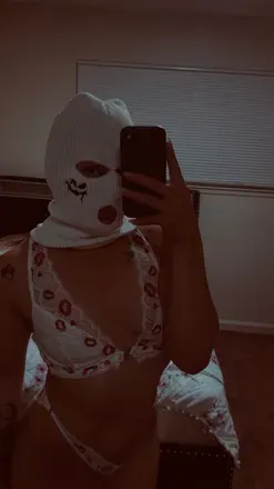 OnlyFans cuenta karolinespino avatar 1