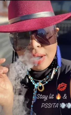 OnlyFans cuenta cigarswithsunshine avatar 1