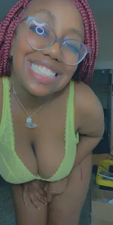 OnlyFans cuenta itssalexiiss header 2