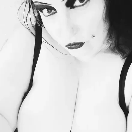 OnlyFans cuenta bellatrixfoofoo header 2