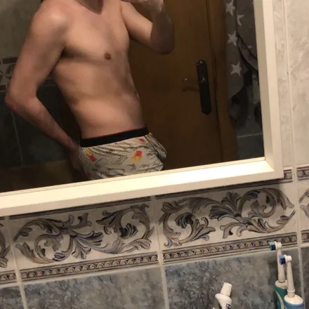 OnlyFans cuenta straightman18 header 2