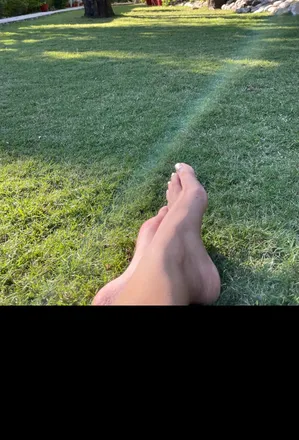 OnlyFans cuenta sandypetitefeet header 2