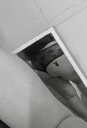 OnlyFans cuenta sassymysterygirl header 2