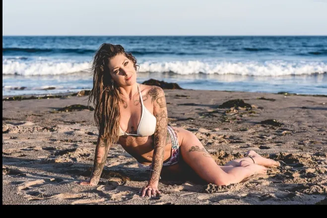 OnlyFans cuenta inkedbikinibrooke header 2