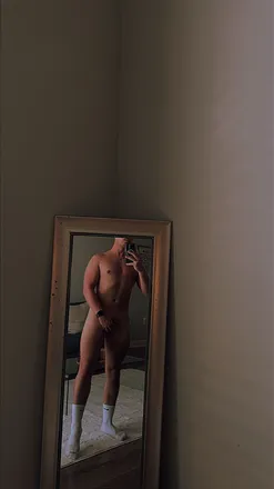 OnlyFans account  goonerboy21 header 2