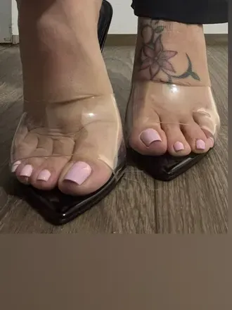 OnlyFans cuenta divinedenise72 header 2
