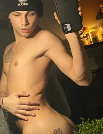 OnlyFans cuenta kylerholt avatar 1