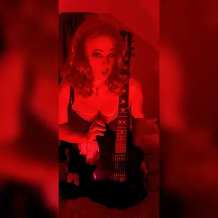 OnlyFans account  mindy_devil avatar 1