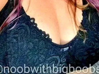 OnlyFans cuenta noobwithbigboobs header 2