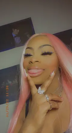 OnlyFans cuenta karinaann avatar 1