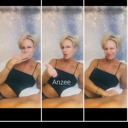 OnlyFans account  anzee header 2