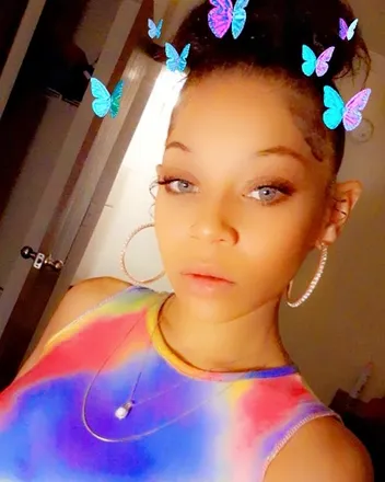 OnlyFans cuenta queenbluu23 header 2