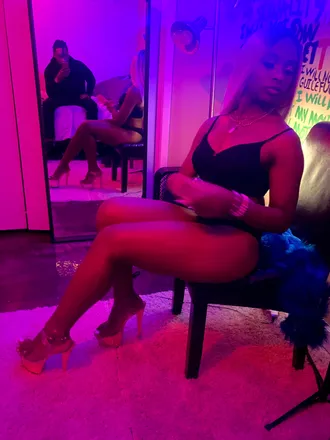 OnlyFans account  keyfox header 2