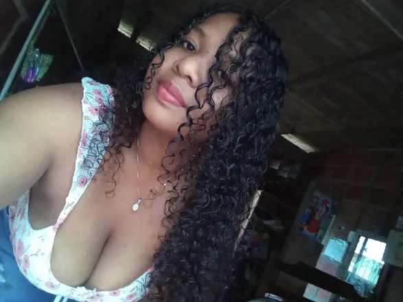OnlyFans cuenta vivi_o header 2