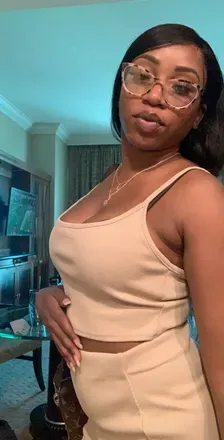 OnlyFans cuenta noturbitch22 avatar 1