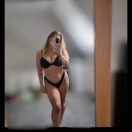 OnlyFans cuenta urfavouritemadi avatar 1