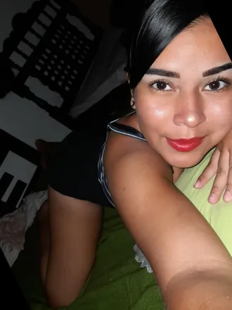 OnlyFans cuenta layiyi0424 header 2
