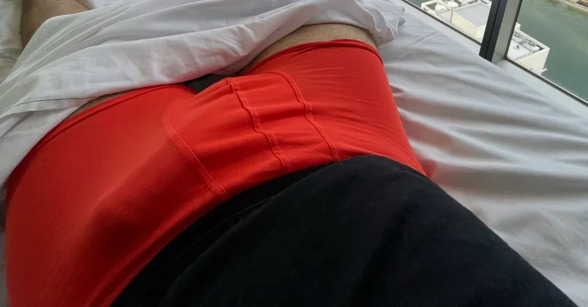 OnlyFans cuenta bustnutswme header 2