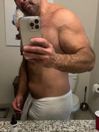 OnlyFans cuenta hungbuiltmsclbear avatar 1