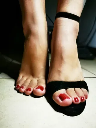 OnlyFans cuenta latfootfetish avatar 1
