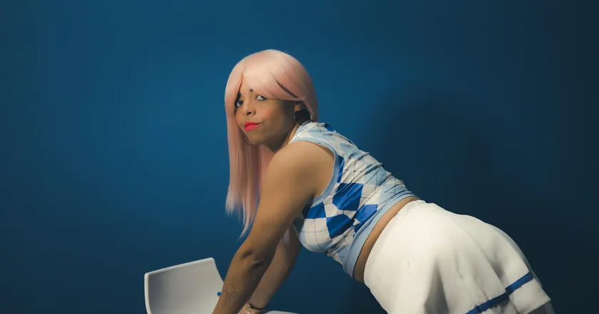 OnlyFans account  leycamon header 2