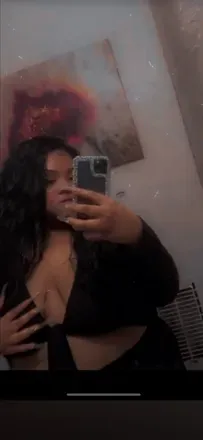 OnlyFans account  wetterthanwaterfalls avatar 1