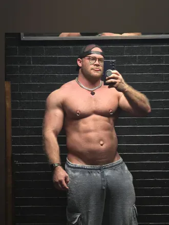 OnlyFans cuenta maxmuscles header 2