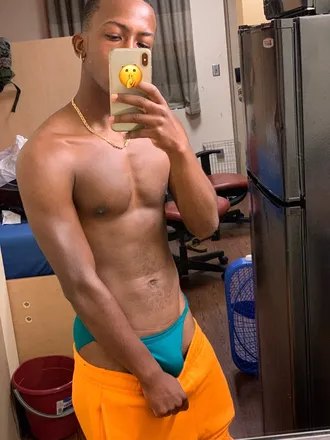 OnlyFans account  tigthenig avatar 1