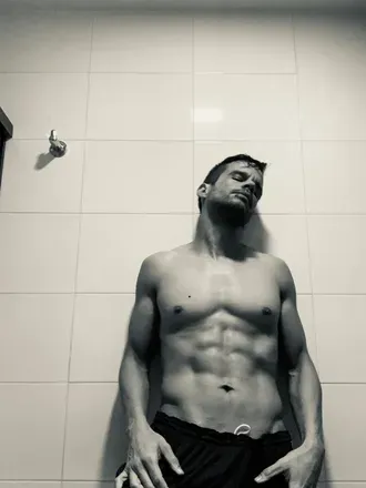 OnlyFans cuenta sebaslaverde header 2