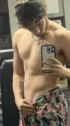OnlyFans cuenta urfavoritedaddy912 avatar 1