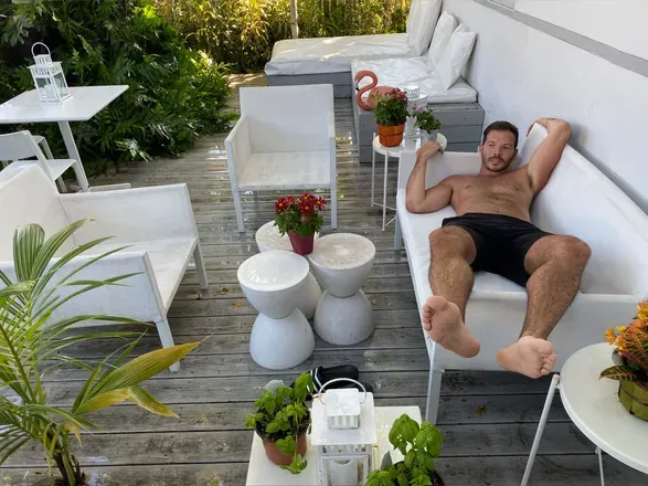OnlyFans account  denden2 header 2