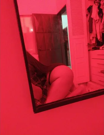 OnlyFans cuenta escarlata09 header 2