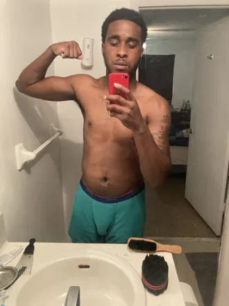 OnlyFans account  moneymankiddo95 header 2