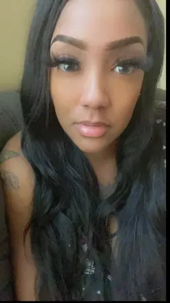 OnlyFans cuenta prettilady32 avatar 1