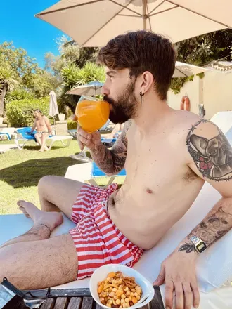 OnlyFans cuenta acostajoche header 2
