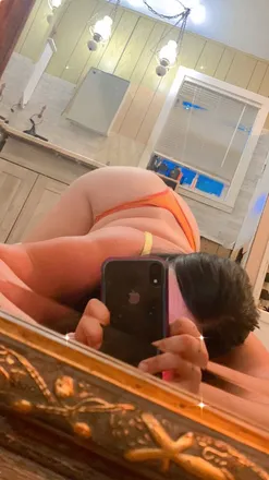 OnlyFans cuenta thatonethickmom header 2