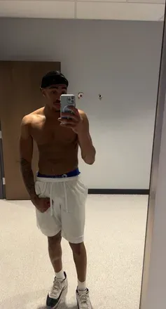 OnlyFans cuenta isaucyj header 2