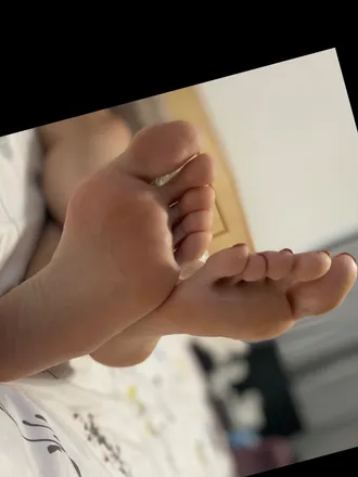 OnlyFans cuenta footsies.bby header 2