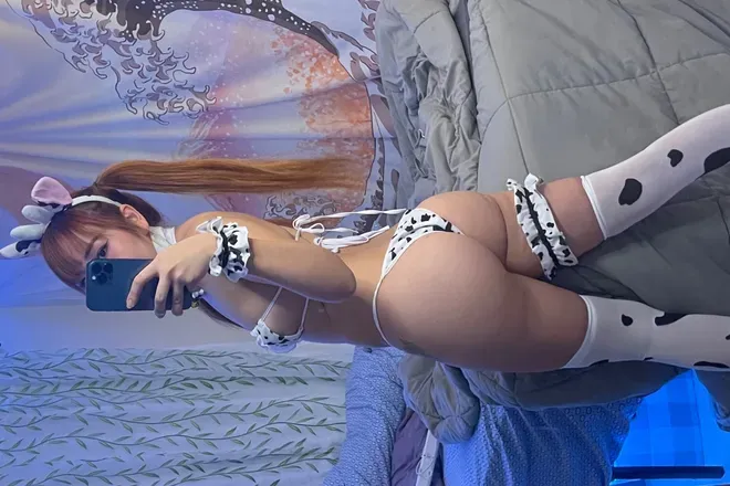 OnlyFans cuenta yuzucakes header 2