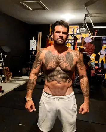 OnlyFans account  dkmerman header 2