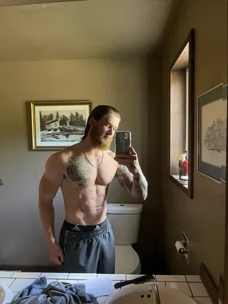 OnlyFans cuenta the-forgotten-thor header 2