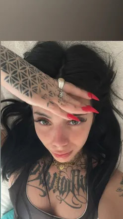 OnlyFans cuenta juliaokkey header 2