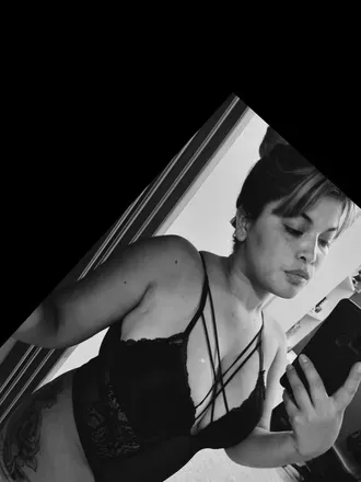 OnlyFans cuenta miyell header 2