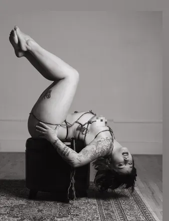 OnlyFans cuenta freakbunn header 2