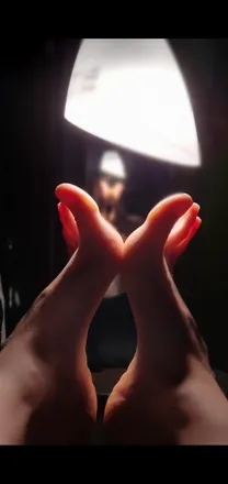 OnlyFans cuenta mygiantfeets header 2