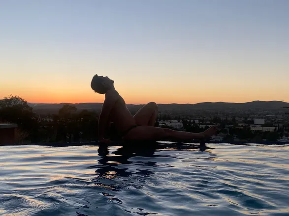 OnlyFans cuenta kris.lew header 2