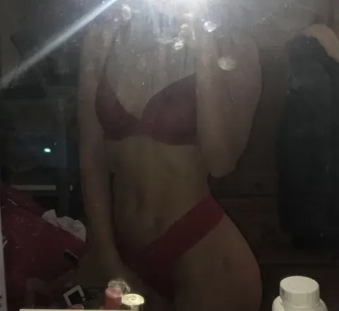 OnlyFans cuenta emilyof_ avatar 1